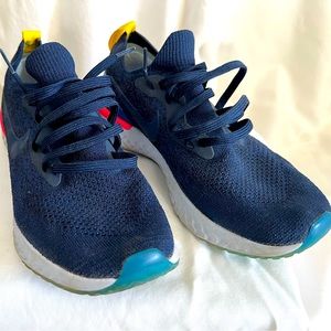 Nike Epic React Sneakers Navy with Flyknit Detail